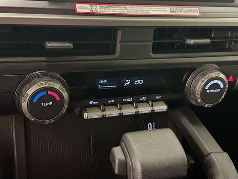 Used 2026 Toyota 4Runner SR5 AWD/4WD image 24