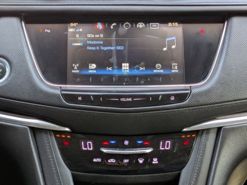 Used 2018 Cadillac XT5 Luxury w/ Driver Awareness Package FWD image 19