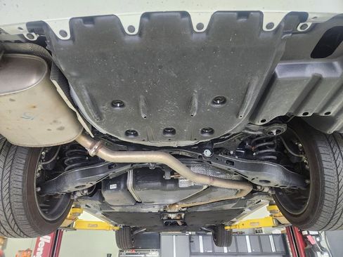 Used 2023 Lexus ES 300h image 27