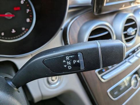 Used 2019 Mercedes-Benz C 300 Sedan image 11