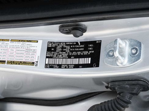 Used 2022 Toyota 4Runner TRD Sport AWD/4WD image 55
