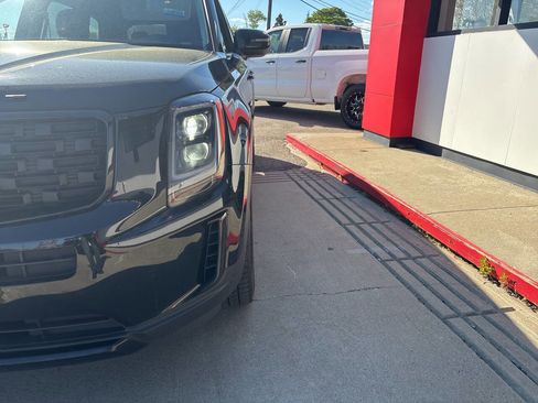 Used 2021 Kia Telluride EX w/ EX Premium Package AWD/4WD image 6