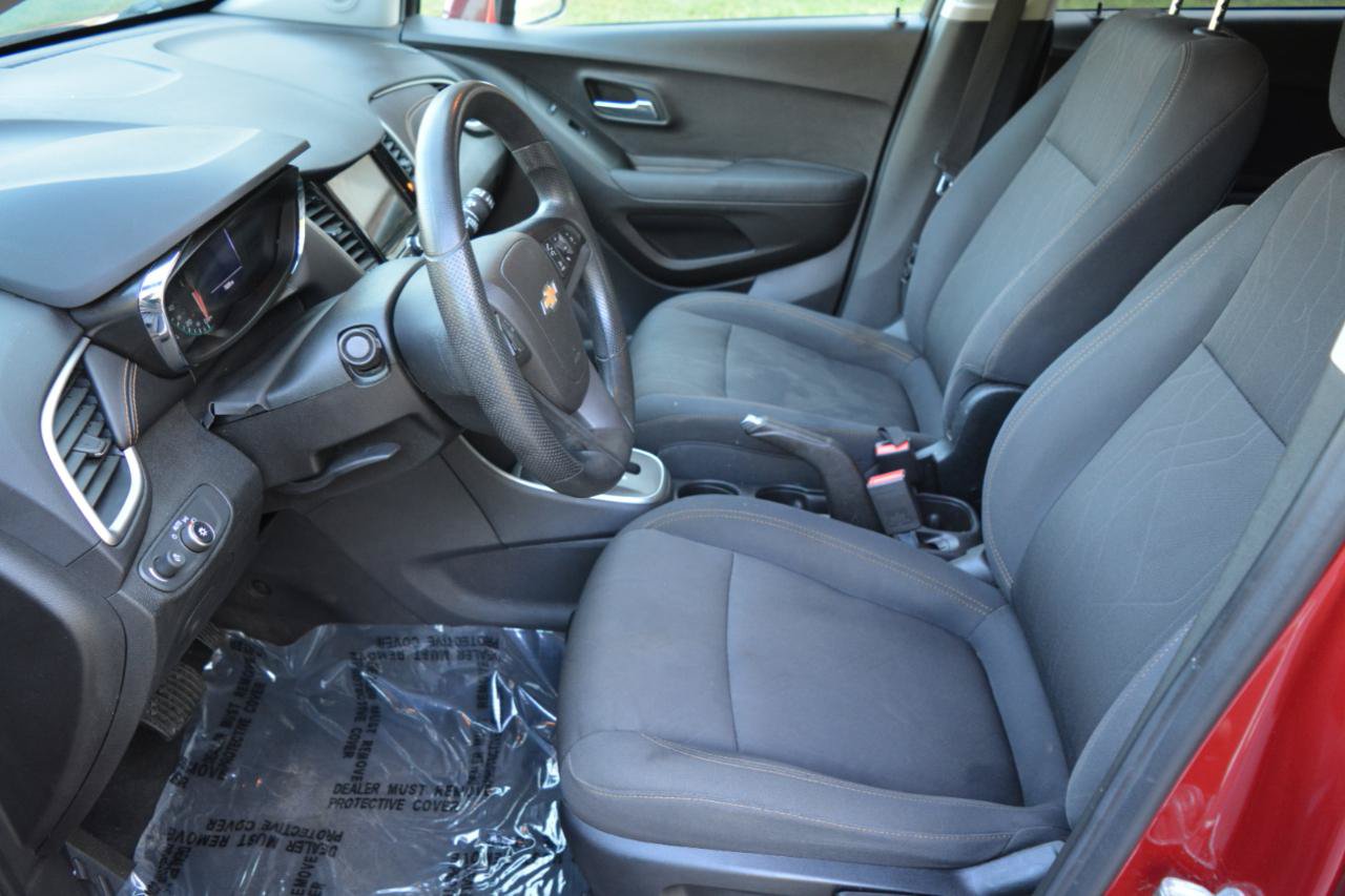 Used 2019 Chevrolet Trax LT FWD image 11