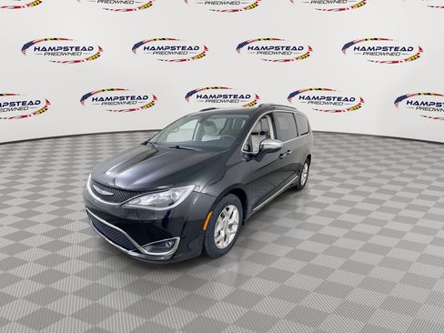 Used 2019 Chrysler Pacifica Limited FWD image 4