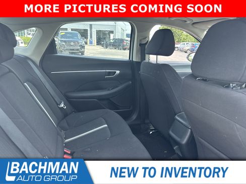 Used 2021 Hyundai Sonata SEL w/ Preferred Accessory Package FWD image 7