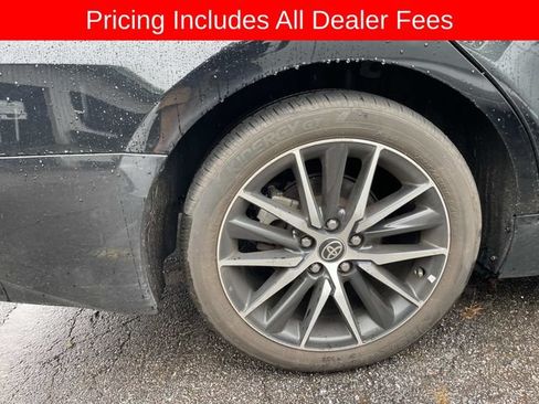 Used 2024 Toyota Camry SE FWD image 9