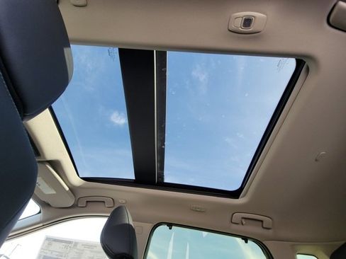 New 2026 Nissan Rogue Platinum w/ Platinum Premium Package image 9