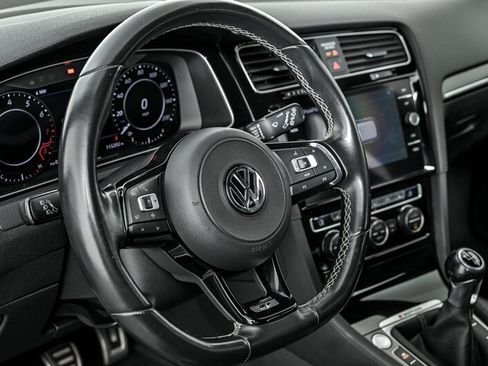 Used 2019 Volkswagen Golf 4-Door AWD/4WD image 18