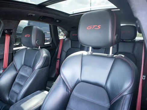 Used 2018 Porsche Macan GTS AWD/4WD image 37