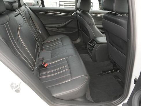 Used 2017 BMW 540i image 16