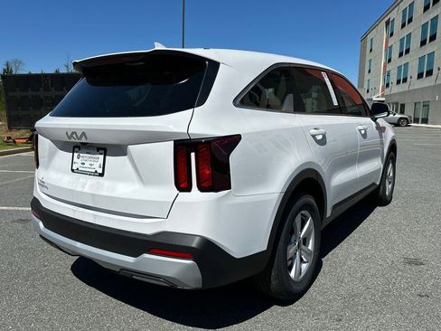 New 2026 Kia Sorento LX FWD image 7