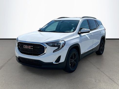 Used 2019 GMC Terrain SLE w/ Driver Convenience Package image 3