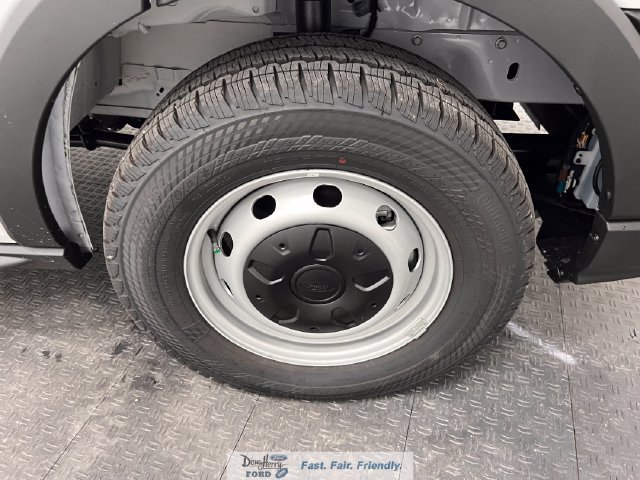 New 2026 Ford Transit 250 148 Medium Roof w/ Load Area Protection Package RWD image 22