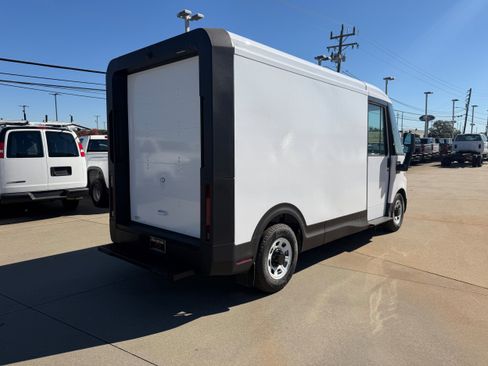 New 2025 Chevrolet Brightdrop 400 w/ Battery Pack, Max Range image 3