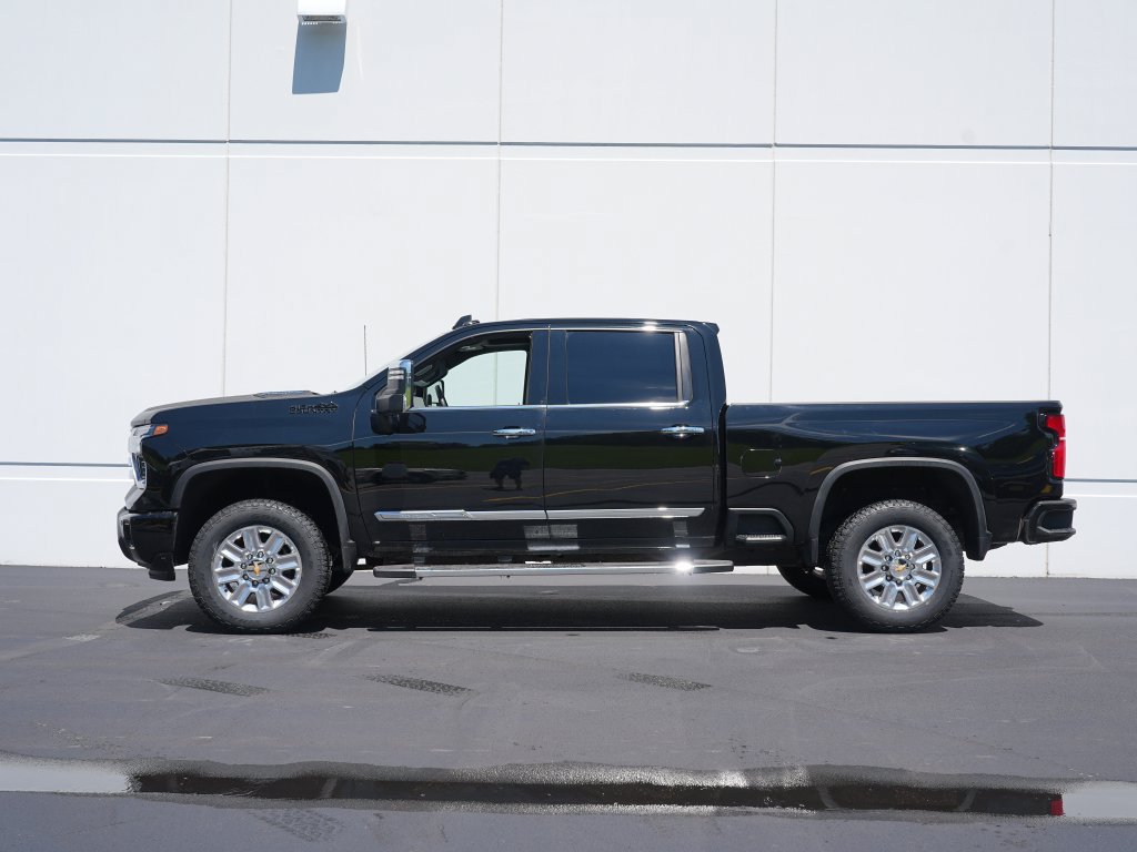 Certified 2025 Chevrolet Silverado 3500 High Country w/ High Country Premium Package AWD/4WD image 6