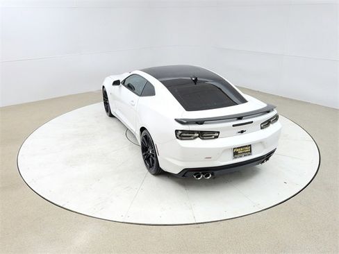 Used 2019 Chevrolet Camaro SS image 17