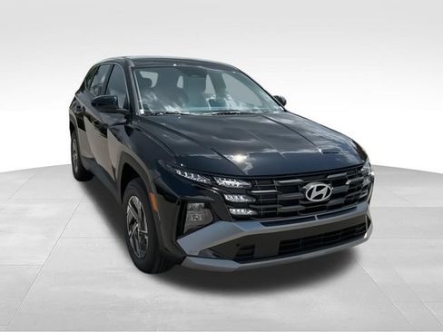 New 2026 Hyundai Tucson Blue SE AWD/4WD image 3