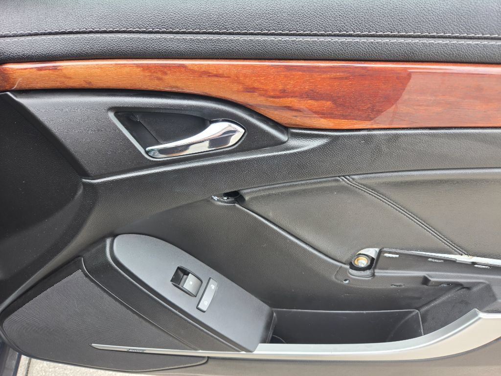 Used 2008 Cadillac CTS 3.6 w/ Wood Trim Package RWD image 34