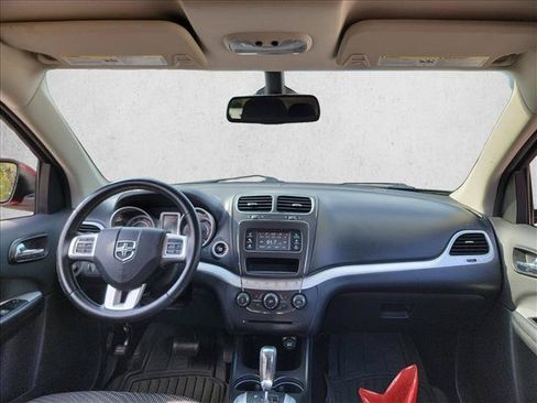Used 2020 Dodge Journey SE w/ SE Popular Equipment Group FWD image 17