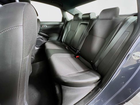 Used 2025 Honda Civic Sport image 23