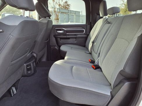 Used 2024 RAM 2500 Big Horn image 17