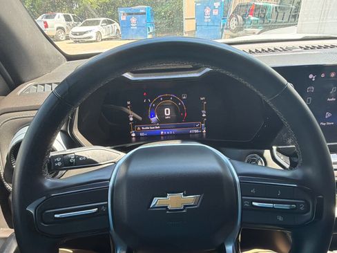 Used 2023 Chevrolet Colorado LT RWD image 22