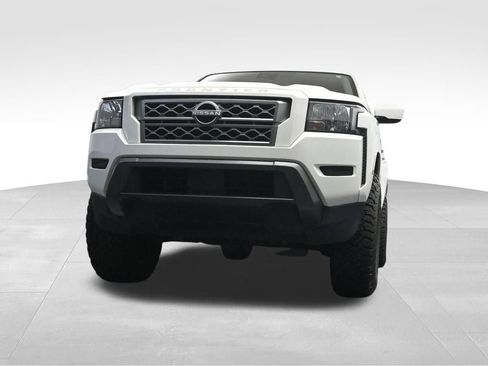 Used 2022 Nissan Frontier SV RWD image 16