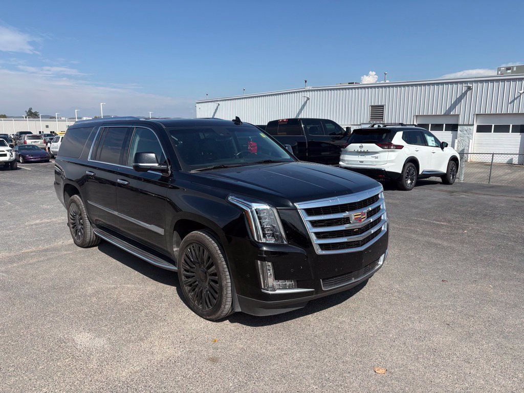 Used 2017 Cadillac Escalade ESV Premium Luxury AWD/4WD image 2