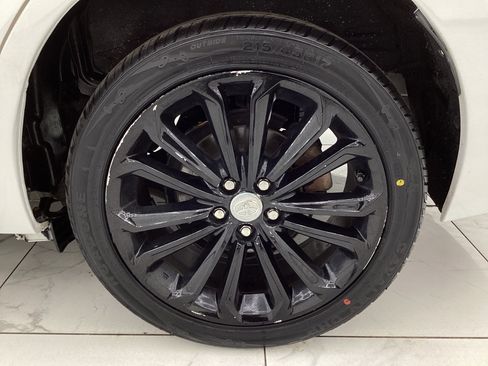 Used 2014 Toyota Corolla S image 46