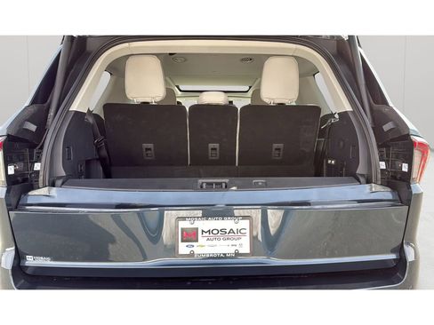 Used 2025 Lincoln Navigator Reserve AWD/4WD image 19