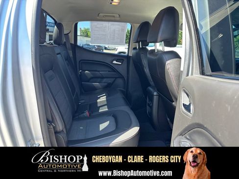 Used 2016 GMC Canyon SLE w/ All Terrain Package AWD/4WD image 25