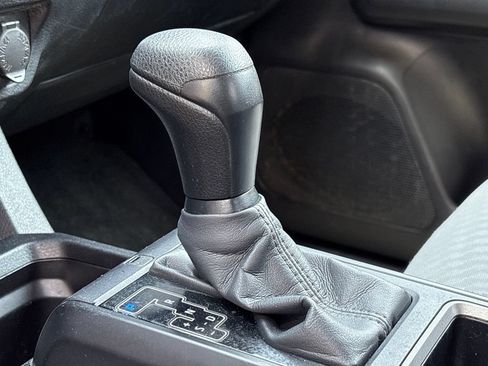 Used 2023 Toyota Tacoma SR AWD/4WD image 18