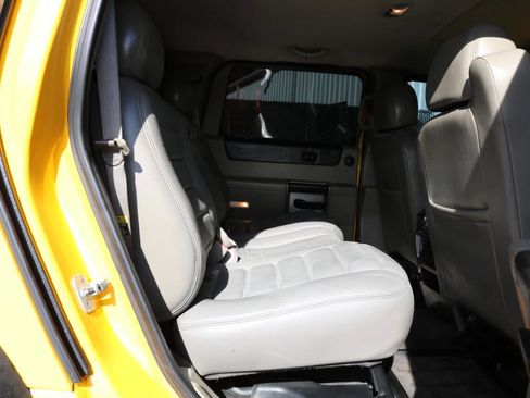 Used 2003 HUMMER H2 Base 4dr 4WD SUV w/ Preferred Equipment Group image 72