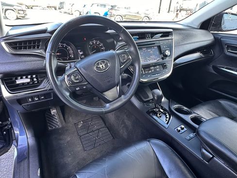 Used 2016 Toyota Avalon Touring FWD image 9