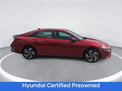 Certified 2025 Hyundai Elantra SEL FWD image 4
