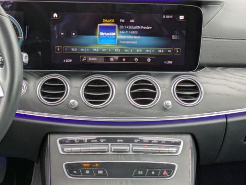 Used 2021 Mercedes-Benz E 350 Sedan image 14