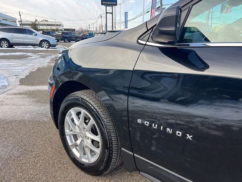 Used 2024 Chevrolet Equinox LT image 15