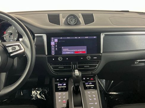 Used 2023 Porsche Macan GTS image 12