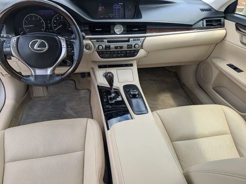 Used 2014 Lexus ES 350 w/ Premium Package FWD image 17