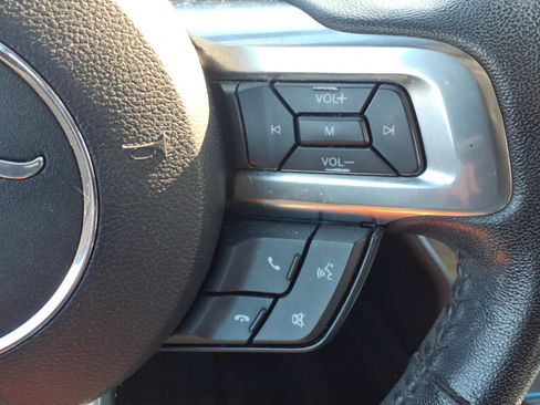 Used 2017 Ford Mustang Premium image 20