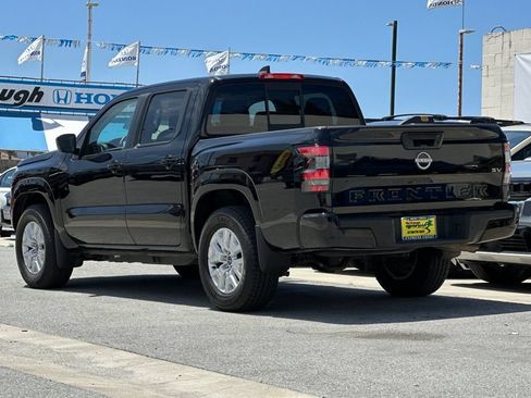 Used 2022 Nissan Frontier SV w/ Technology Package RWD image 6