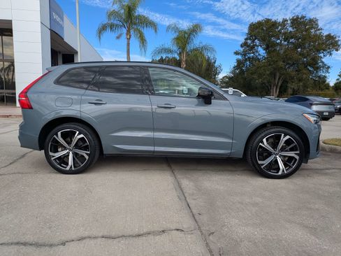 Used 2023 Volvo XC60 B5 Ultimate w/ Protection Package Premier image 3