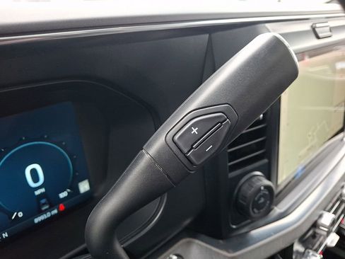 Used 2025 Ford F250 Platinum image 15