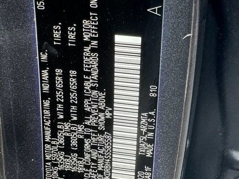 Used 2025 Toyota Highlander XLE AWD/4WD image 33
