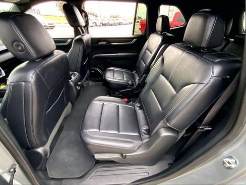 Used 2024 GMC Acadia Elevation w/ Luxury Package image 21