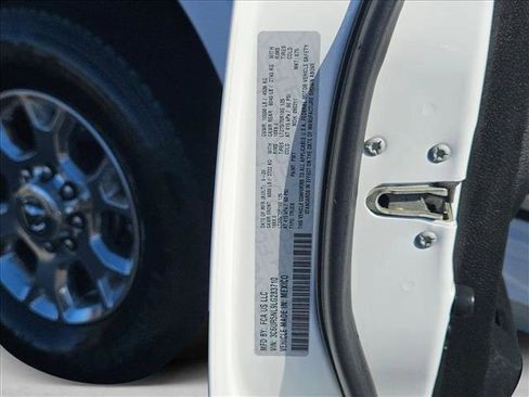 Used 2020 RAM 2500 Laramie image 25