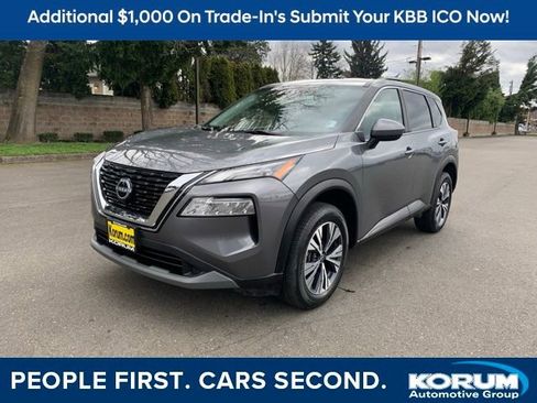 Used 2023 Nissan Rogue SV image 1