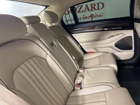 Used 2017 Genesis G90 3.3T Premium image 18