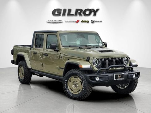 New 2026 Jeep Gladiator Willys AWD/4WD image 2