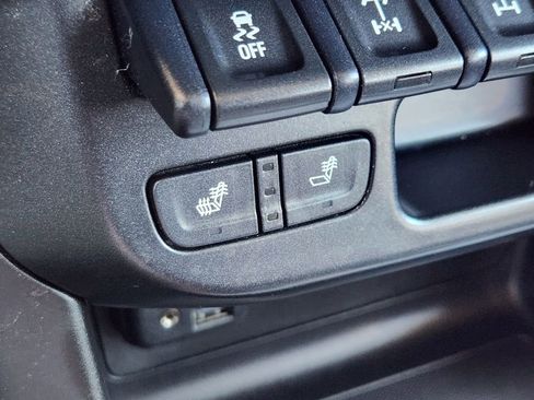 Used 2019 Chevrolet Colorado ZR2 image 10